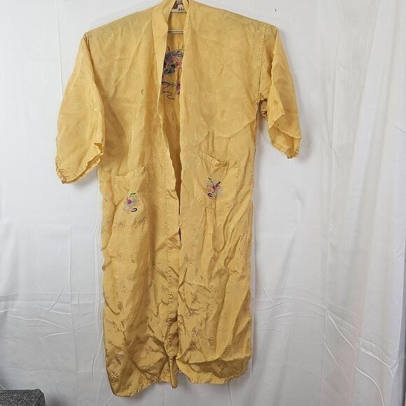 Vintage Golden Bee Chinese Yellow Embroidered Floral Satin Rayon Robe Kimono - Picture 2 of 11